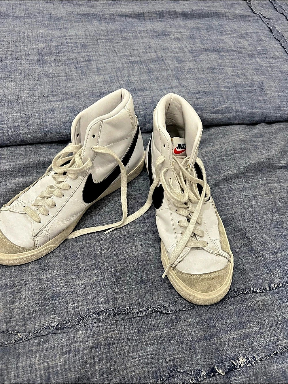 Nike Blazer Mid '77 High Top Sneakers White & Black US 9.5